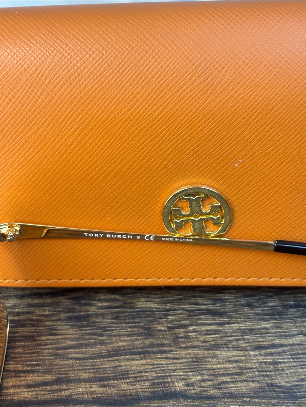 Tory Burch Brown Gradient Rimless Sunglasses with Gold Accents and Orange Case - Picture 3 of 10